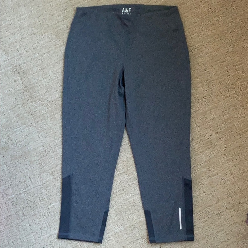 Abercrombie & Fitch workout capris
